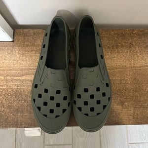 Vans slip-on TRK shoes